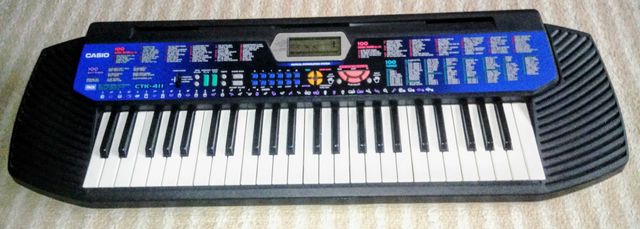 CASIO CTK-411 keyboard stereo 5 oktaw, MIDI, zasilacz.