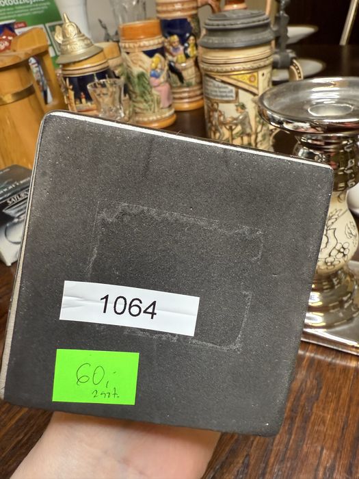 Zestaw Dwa świeczniki para porcelanowe na nodze srebrne 1064