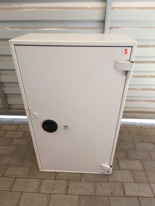 Szafa metalowa Sejf szafka depozytowa 96x55x30 S1 90kg
