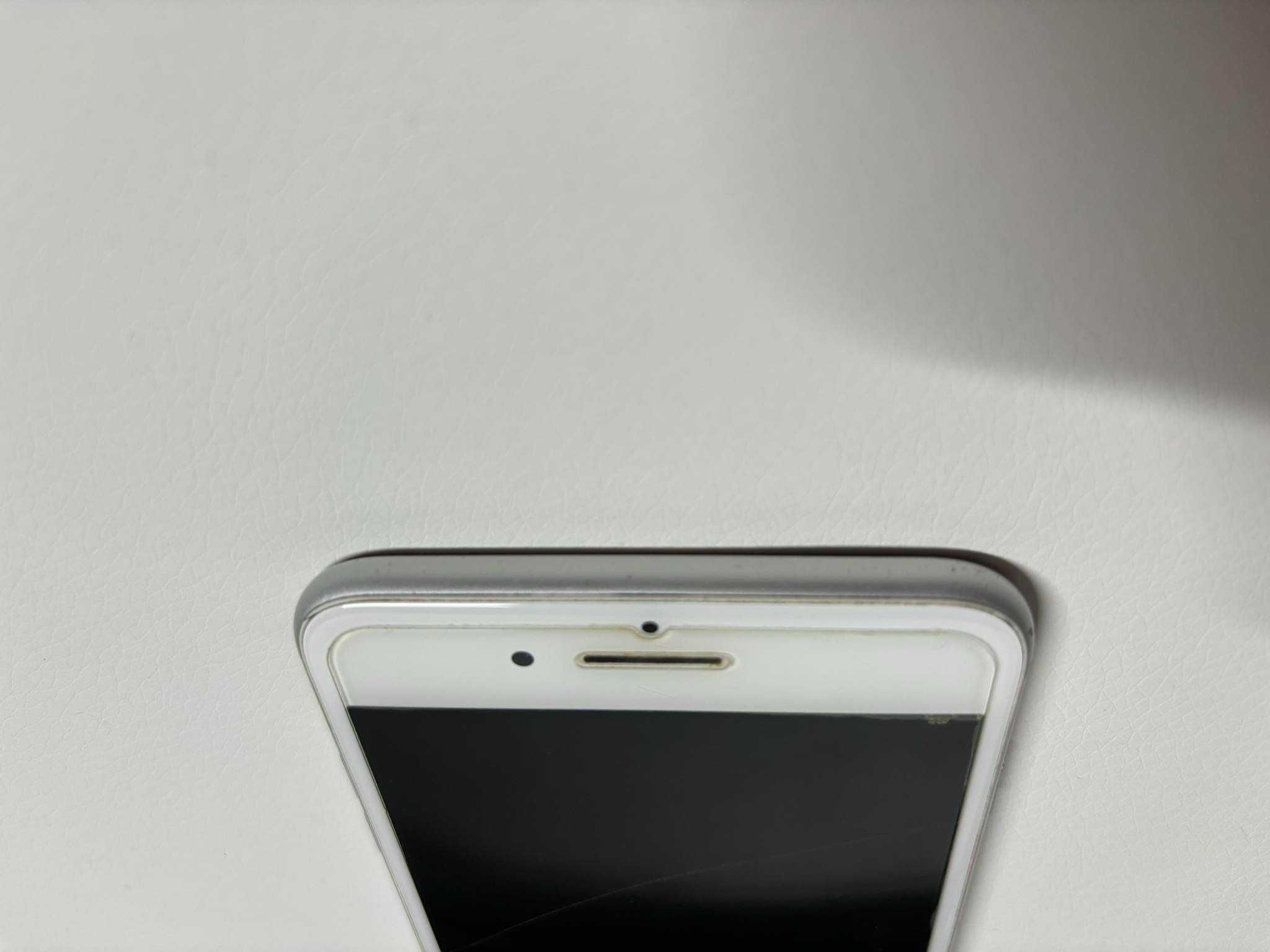iPhone 7 Plus 32 GB Srebrny