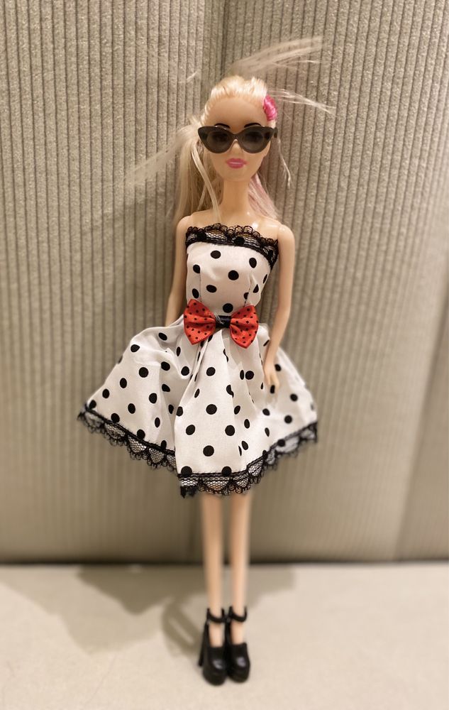 Lalka figurka jak Barbie