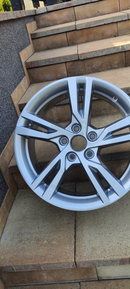 Felga 17cali 5x112 7.5j et43 oryginał Audi A3 S3 8V0 Bardzo Ładna