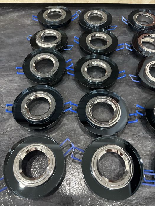 Kandlux czarne szklane oczka 18 sztuk