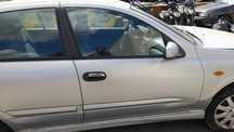 Porta frente direita NISSAN Almera II Hatchback (N16)