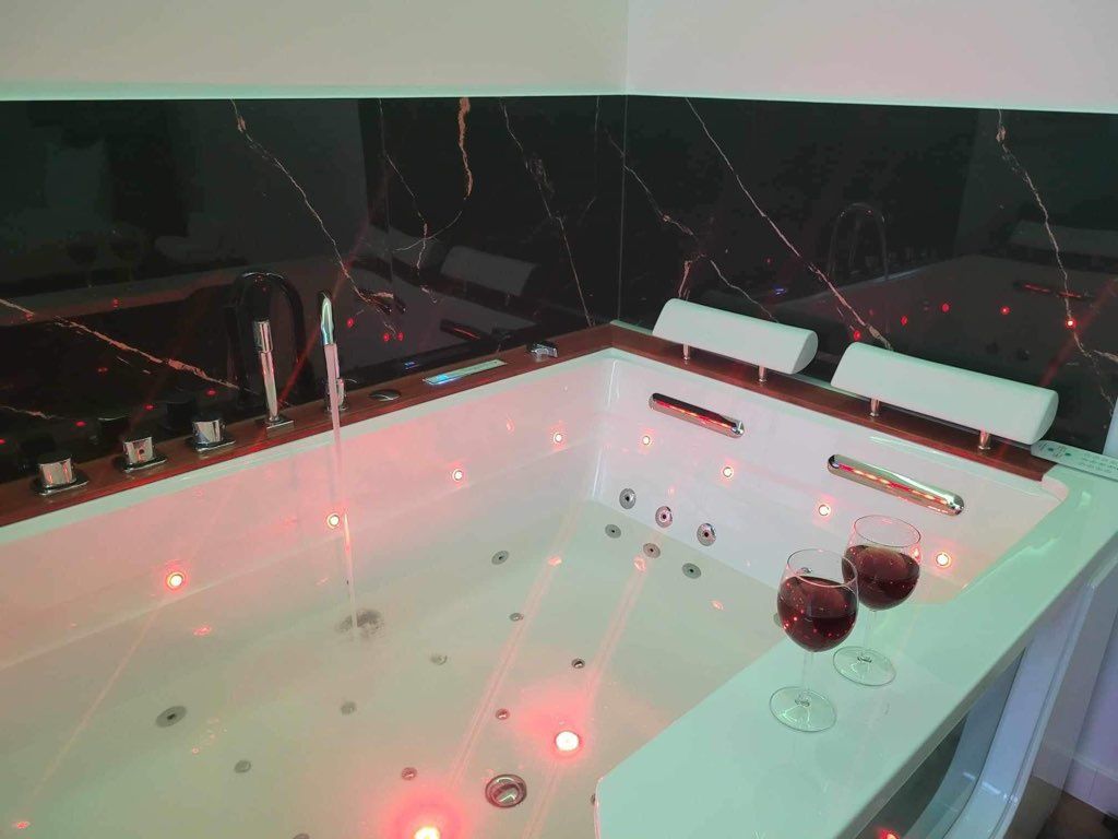 Nowy apartament z sauną i jacuzzi w Katowicach!