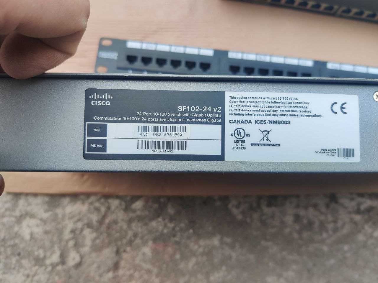 Комутатор Cisco 24\16 портів, патч панель