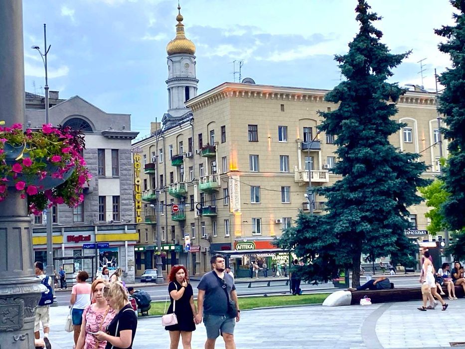 Оренда! м.Конституції - під будь-який вид діяльності в центрі Харкова!