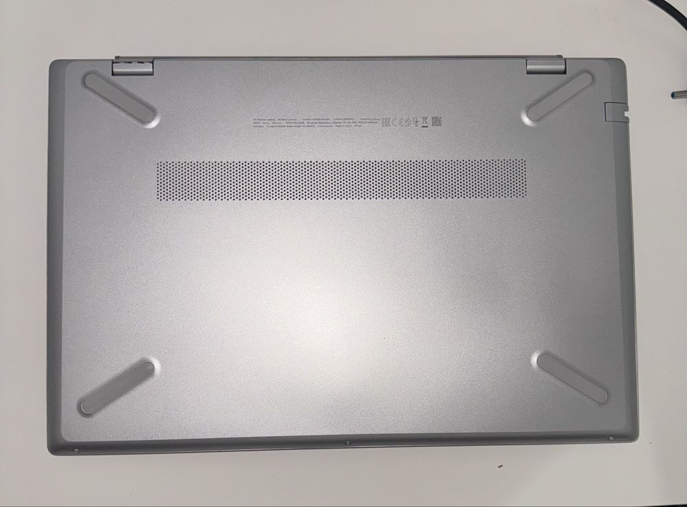 Portátil HP Pavilion 15-cs0013np