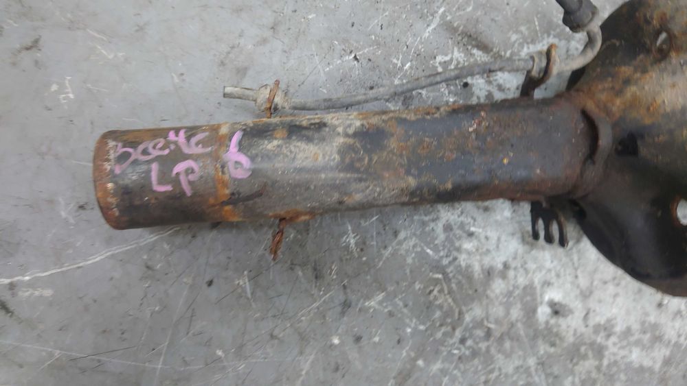 VW Volkswagen New Beetle Amortyzator Sprężyna Lewy Przód Przedni