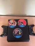 PS4 1000gb dwa pady okablowanie kartonik trzy gru