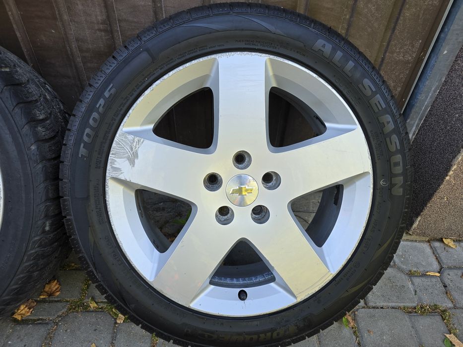 Felgi z oponami 215/50R17 Chevrolet HHR 5x110 Cobalt Opel Vectra Astra