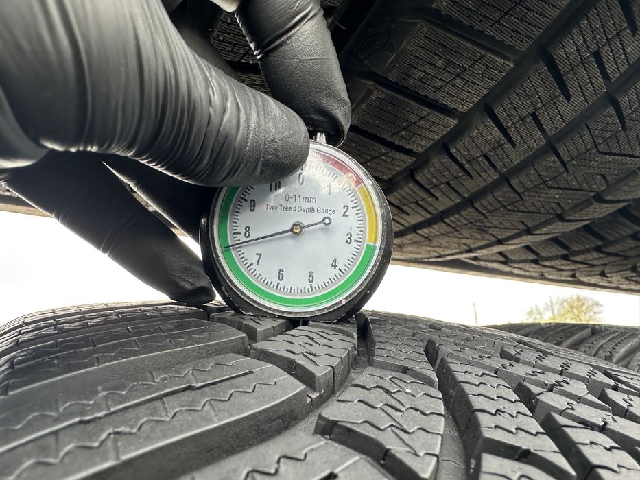 Шини б/у 225/45 R19 Bridgestone 4шт