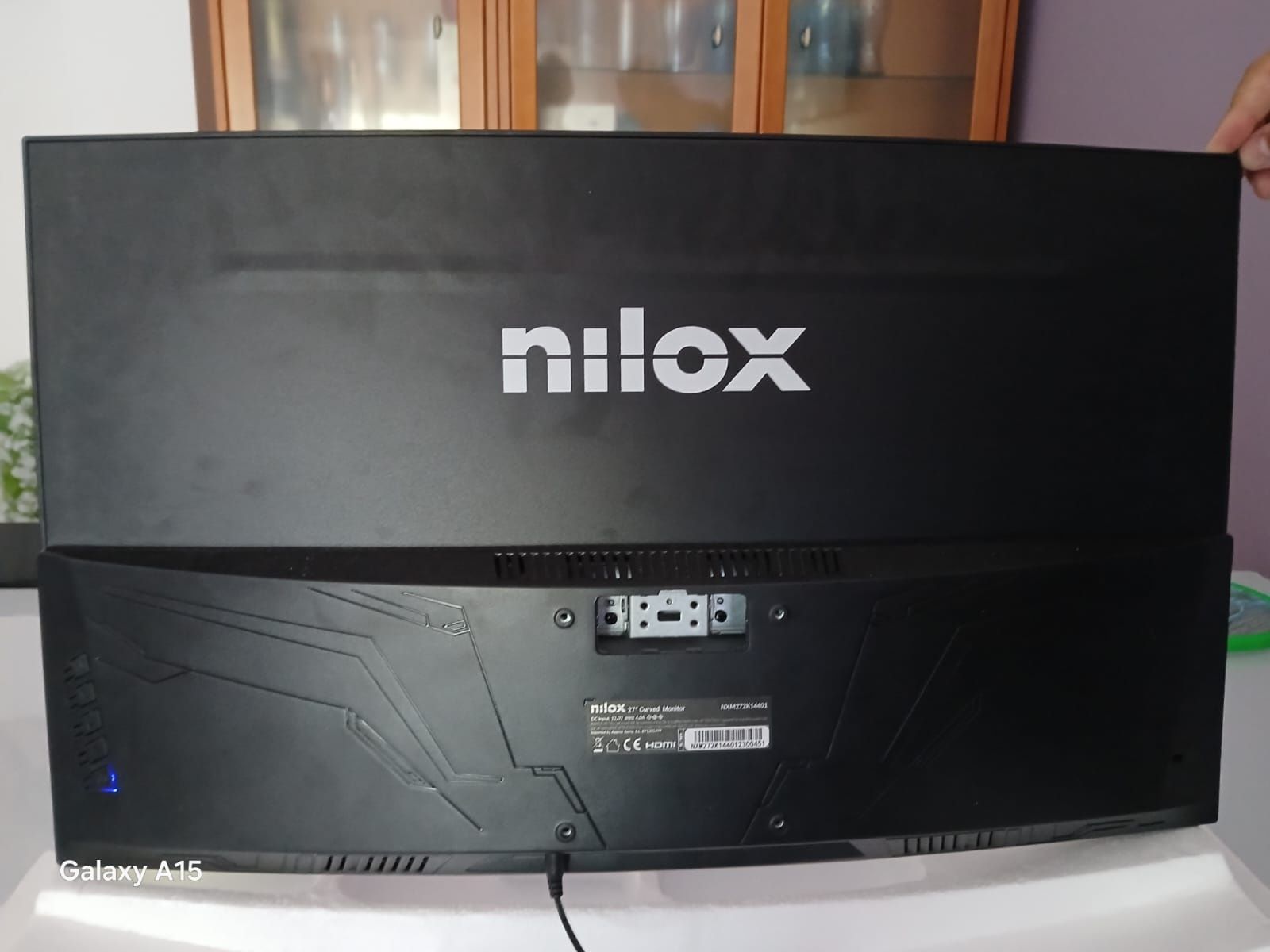 Écran curvo PC marca Nilox