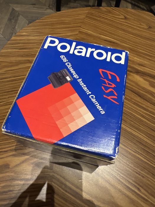 Polaroid 636 Closeup Instant Camera