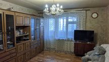 Продаётся 3-х ком квартира, "чешка", в кирпиче, в середине Калиновой