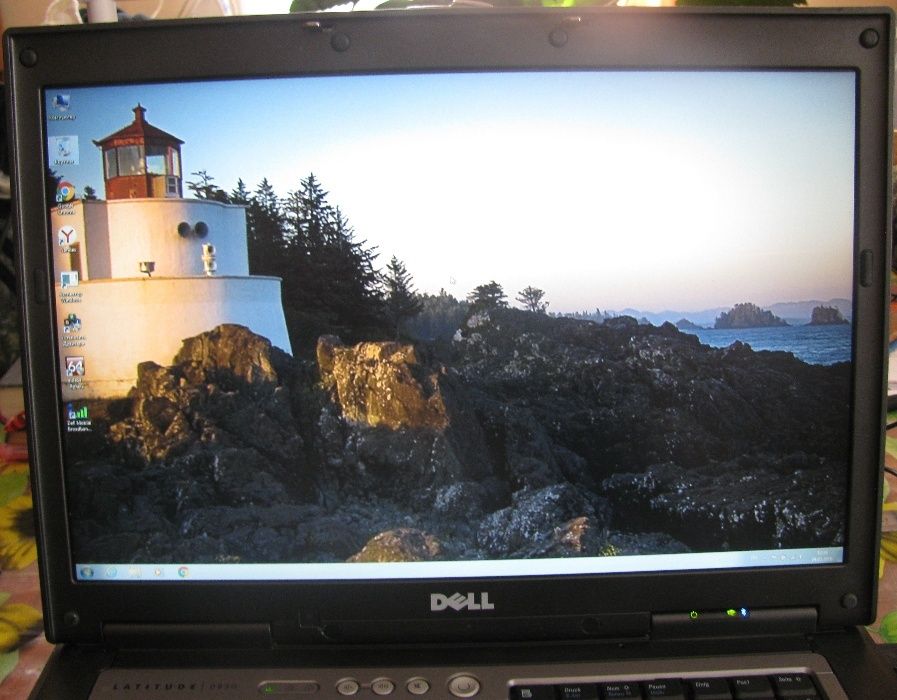 Ноутбук Dell Latitude D830