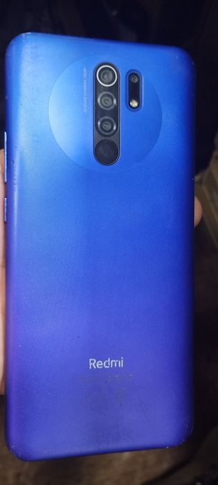 Xiaomi redmi 9 4/64 Samsung a042 3/32 не включается, на запчасти