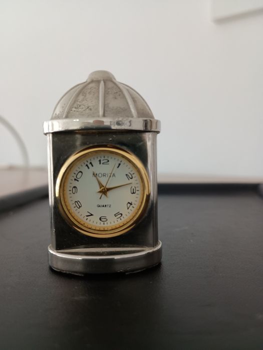 Zegarek miniaturka kwarcowy sprawny !