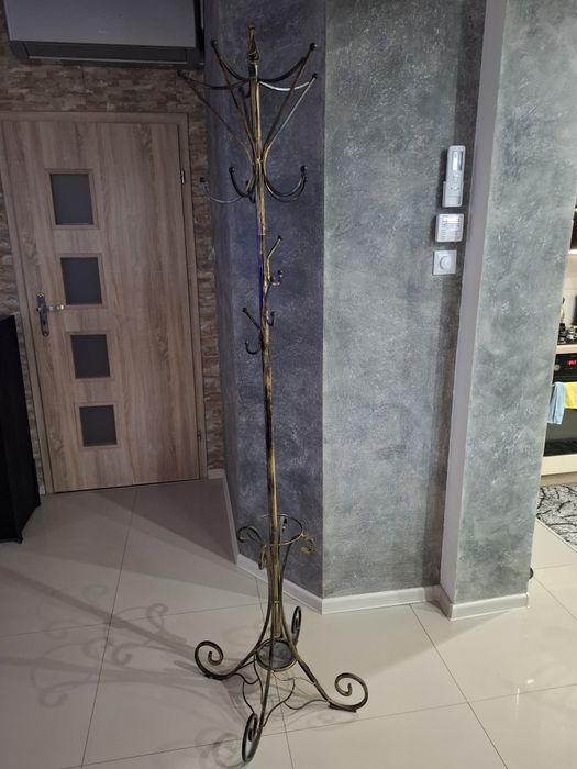 Wieszak do przedpokoju.Solidny.Metalowy