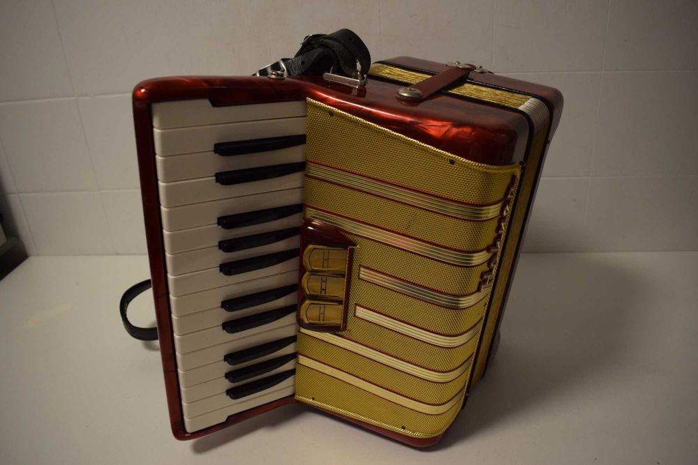 Cordeao Hohner Concerto I  2 Voz 48 Baixos. N 269