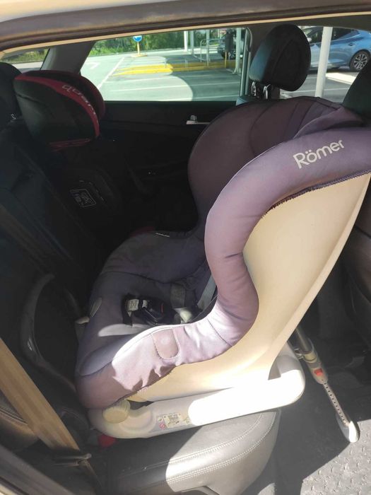 Cadeira auto Britax Römer Max-Fix II Rear Facing até 4 anos
A