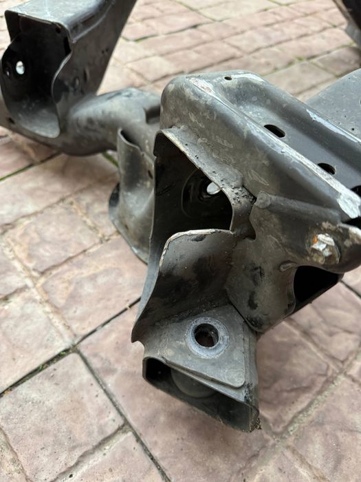 Подрамник/підрамник Dodge Charger/Challenger, Chrysler 300, 68185029AA