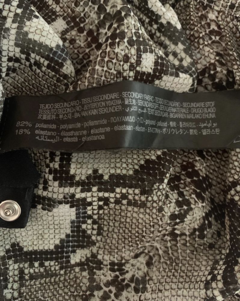 Zara, body cruzado, semitransparente, estampado animal print