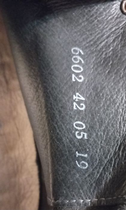 Продам чоловічі оригінальні черевики