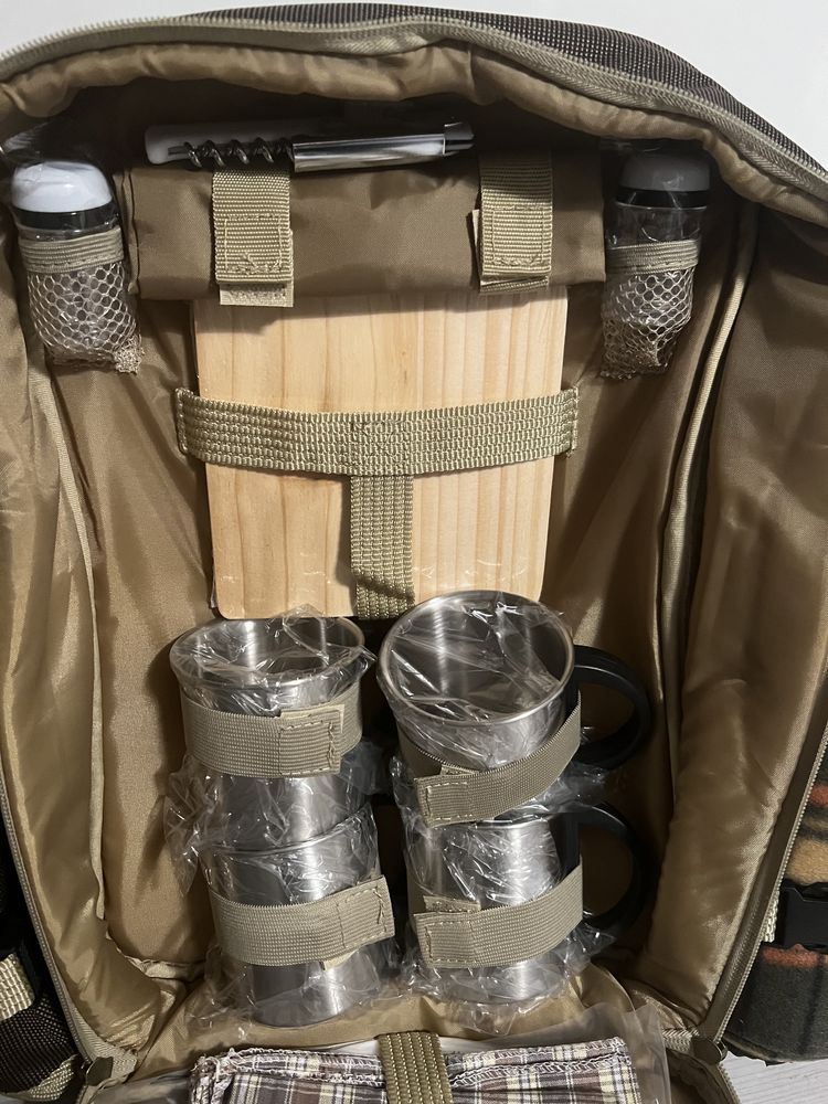Plecak piknikowy z wyposażeniem na 4 osoby