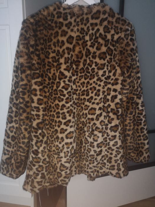 Przepiękne nowe futerko / płaszcz w cętki marki Stradivarius rozmiar S