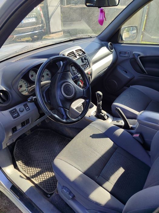 Продам Тойоту Рав 4