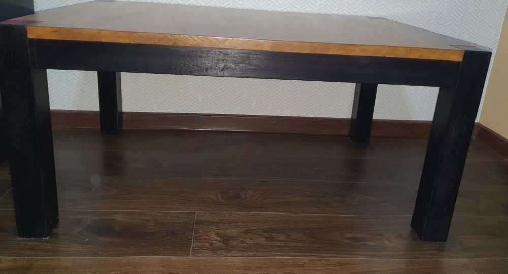 Dębowy stolik kawowy