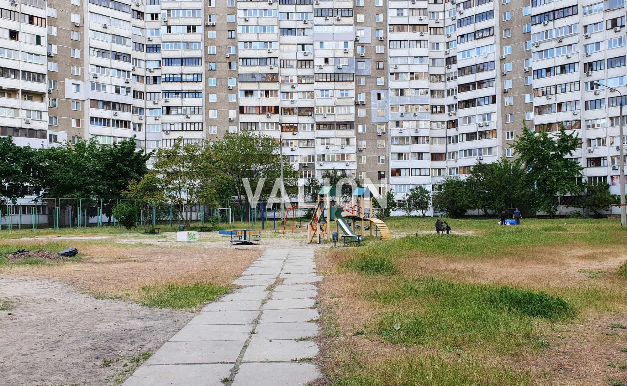 Без% Продаж 1к квартири біля метро Позняки вул Анни Ахматової 17