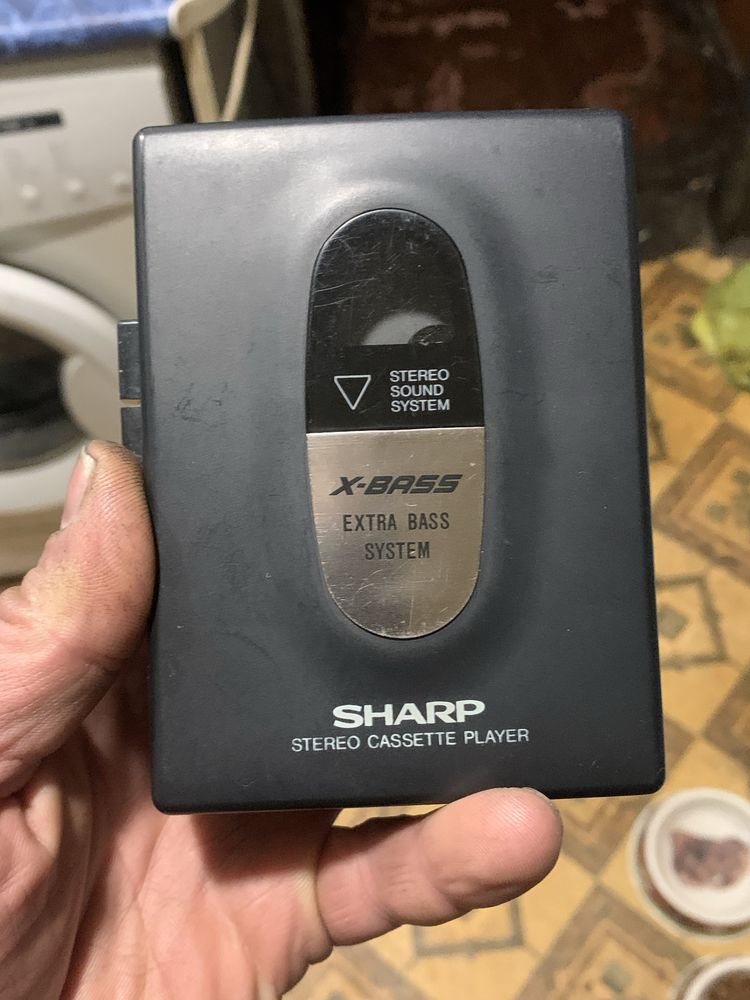 Продам плеир sharp jc-118