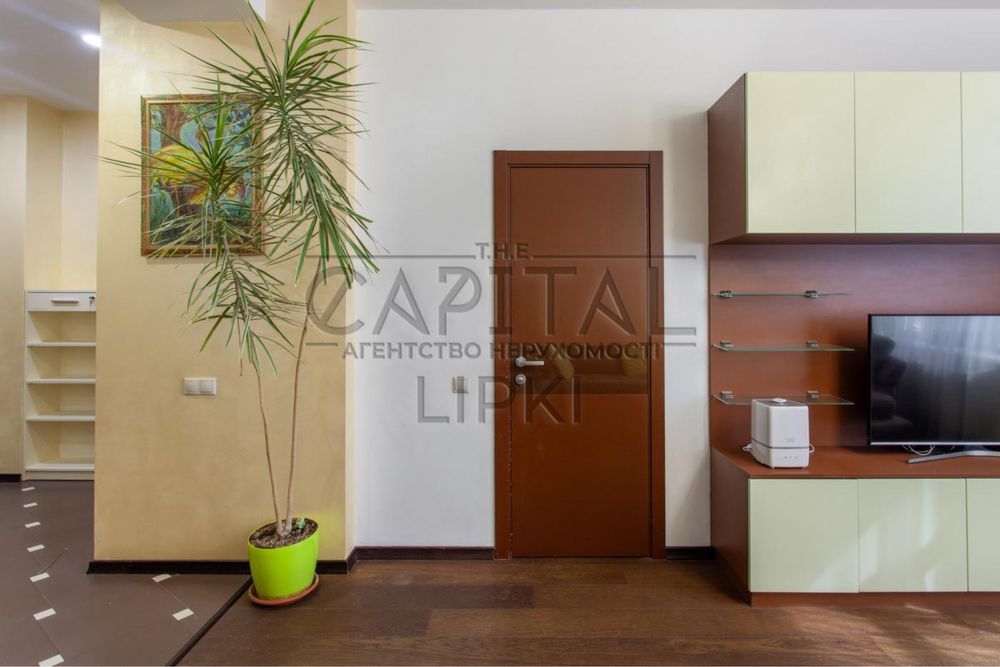 Оренда великої квартири на Липках, Київ