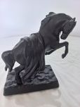 Кінь статуетка гарний стан