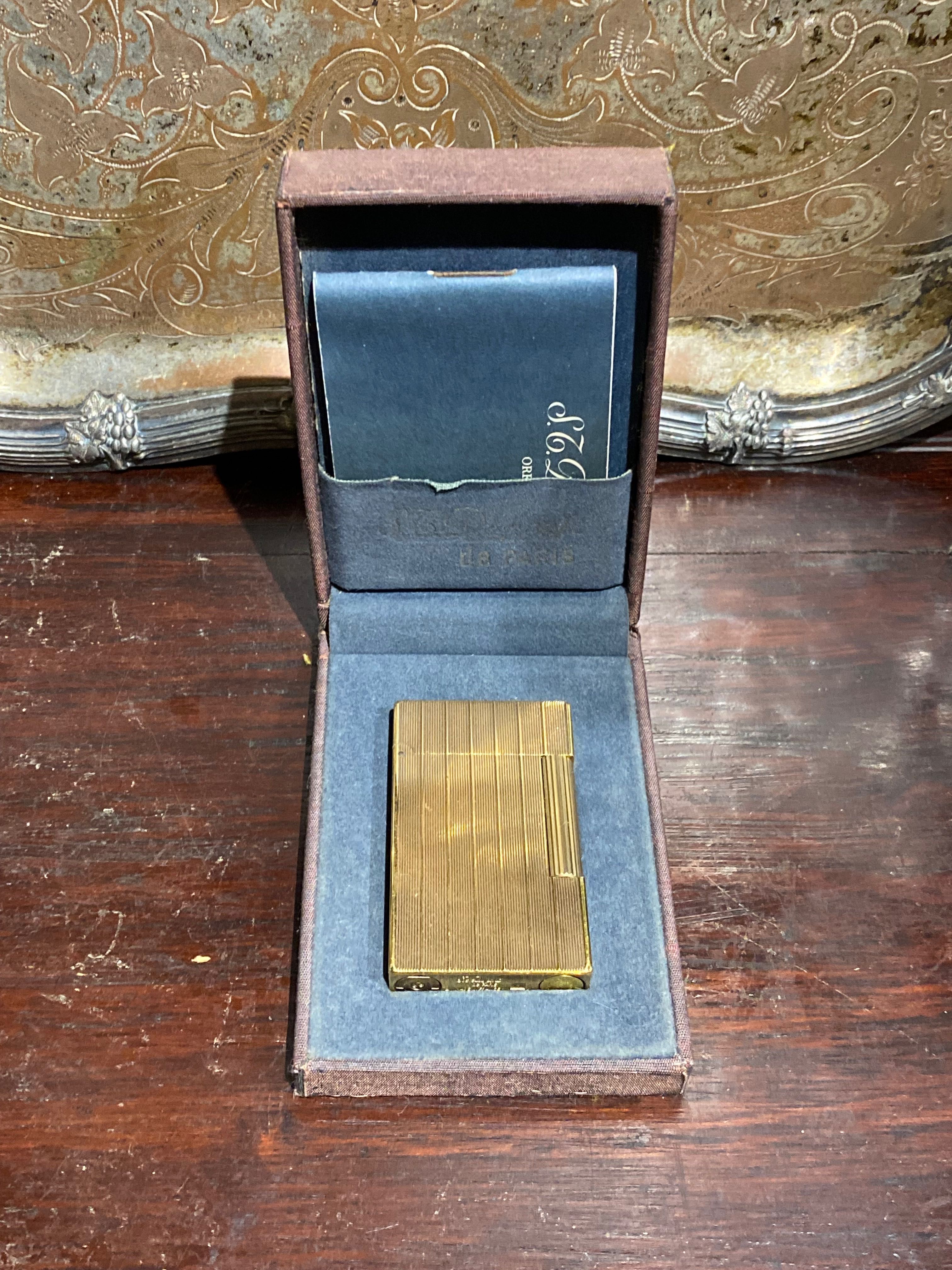 Isqueiro Dupont Plaquet Ouro contrastado estojo original