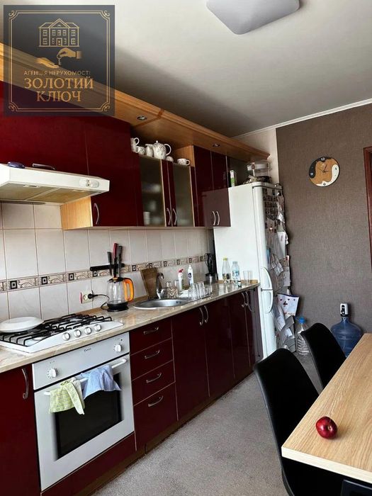 Продам 3к квартиру р-н Ковалівка в гарному стані, має 64,5 кВ.м ,