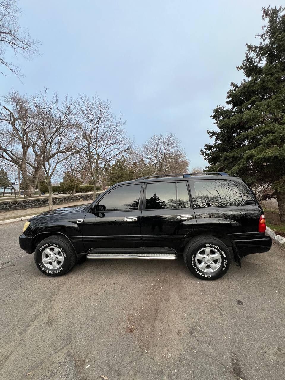 TOYOTA-Land Cruiser