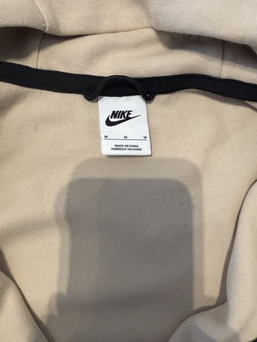 Casaco Nike Tech tamanho M