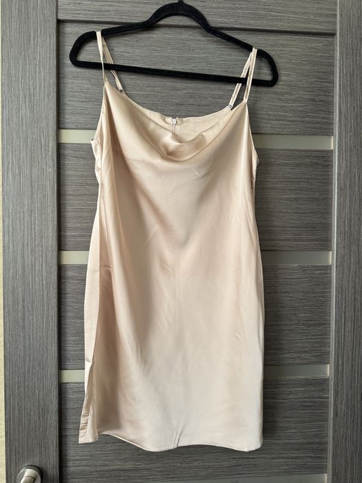 Вечернее шелковое платье