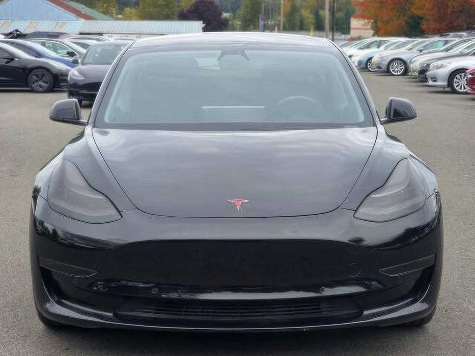 Tesla Model 3 Performance      2021