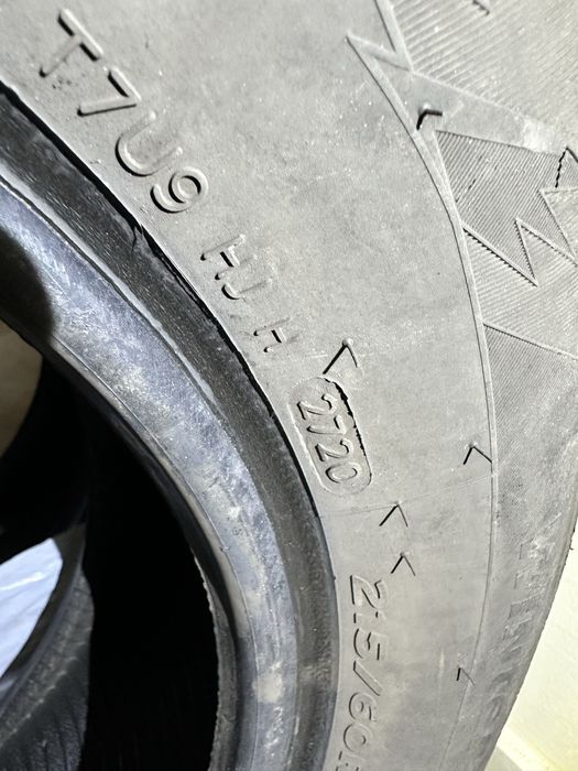 Зимові шини  Hankook Winter I Cept iZ 2 215/60 R16