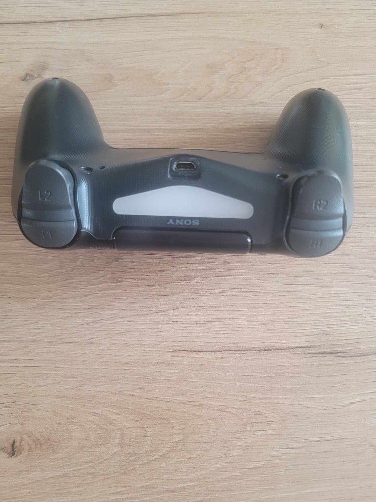 Pad ps4 kontroler