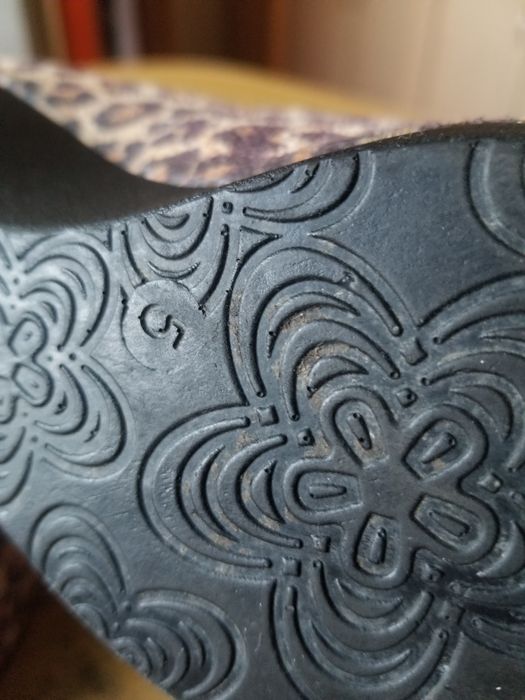 Продам жіночі мешти