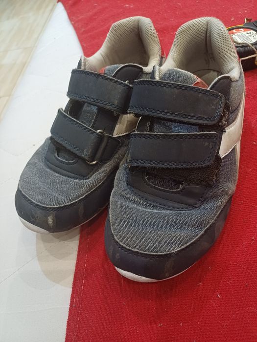 Buty chłopięce 33