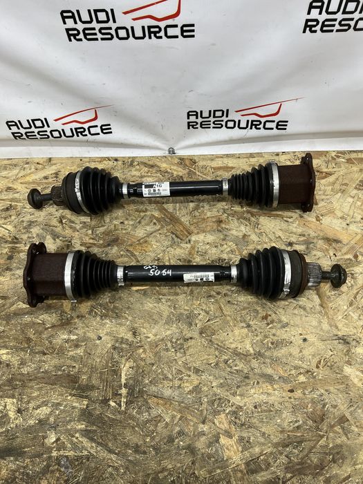 Полуось передня привод привід Audi Q5 \ A6 C7 \ A7 приводний вал