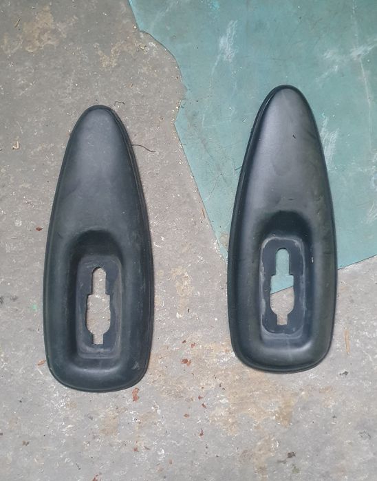 Продам ручки дверей, накладки повторителей,реле на ВАЗ 211