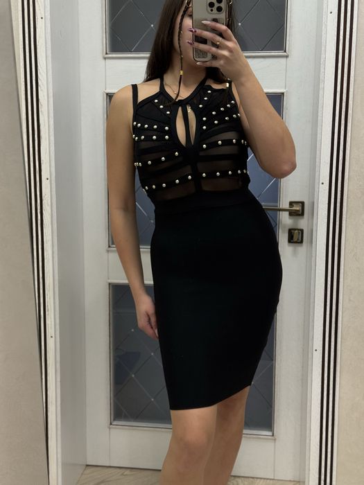 Шикарне вечірне плаття з бандажної тканини,з відкритою спиною