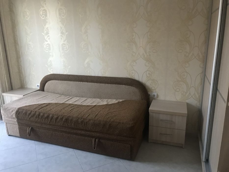 Диван розкладний.